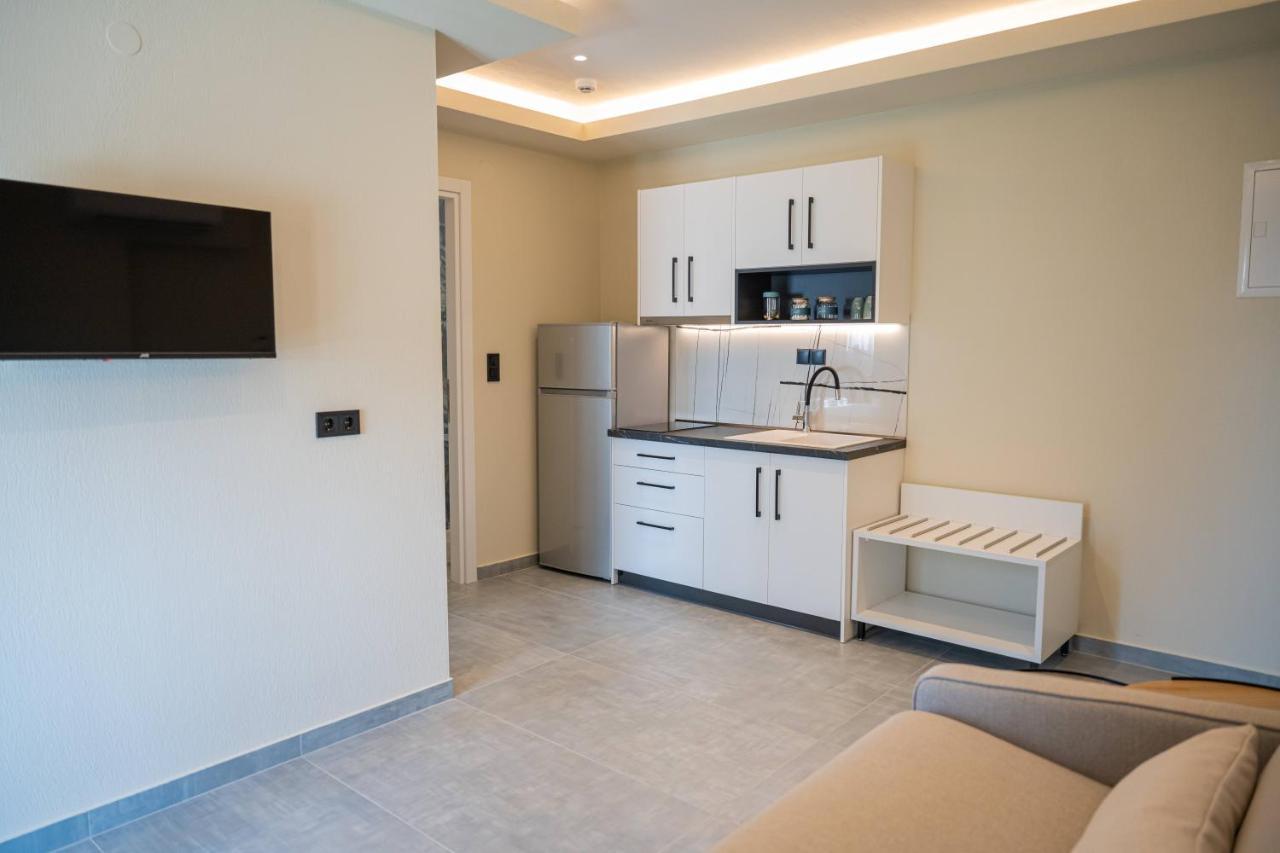 Fay Suites Flogita Esterno foto