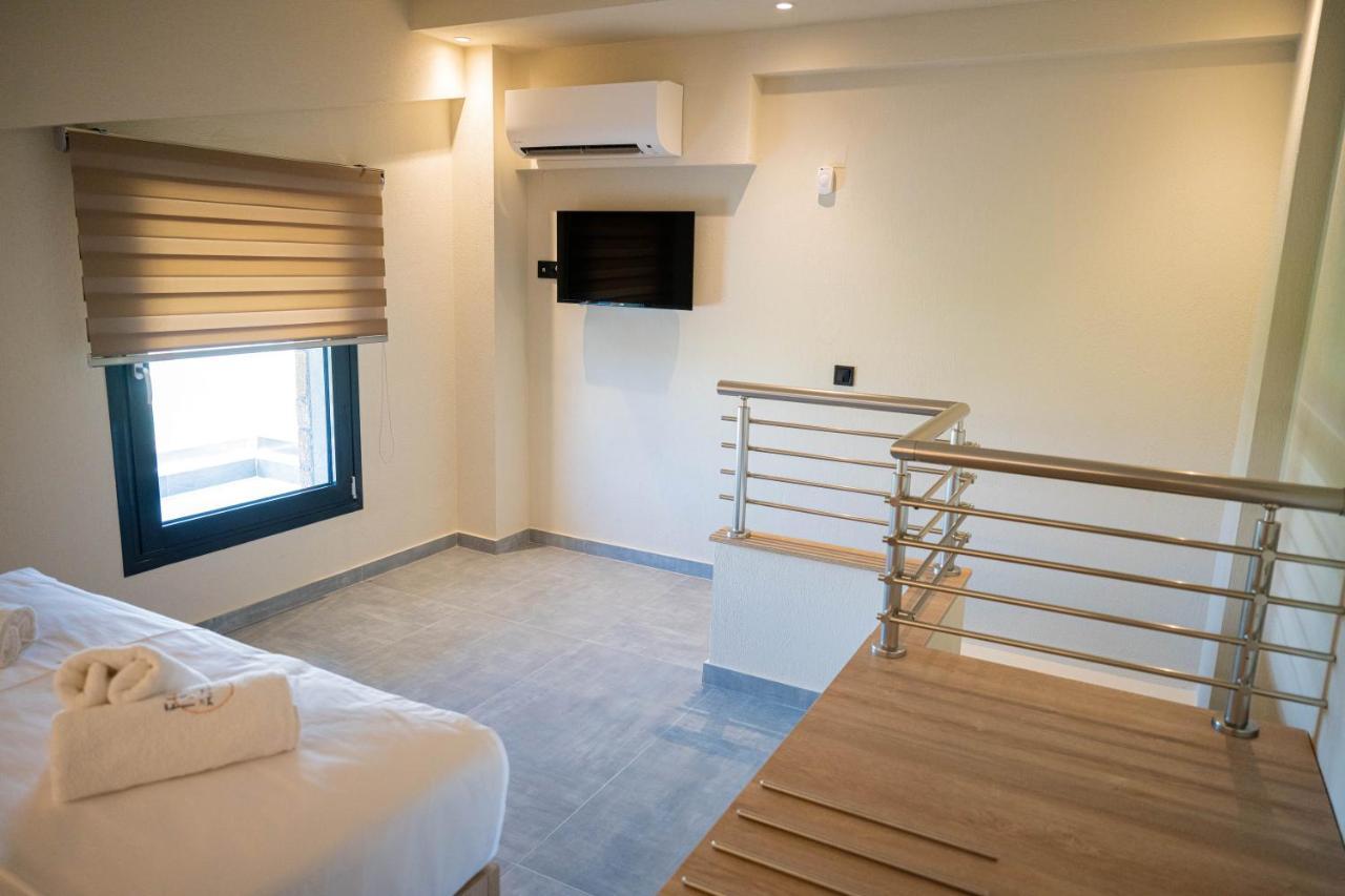 Fay Suites Flogita Esterno foto